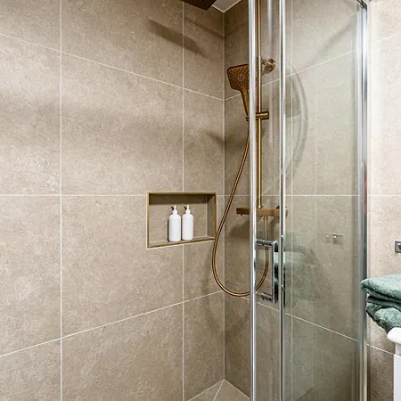 Mountain View Apartment, Free Parking, Hiking Nearby 公寓 *